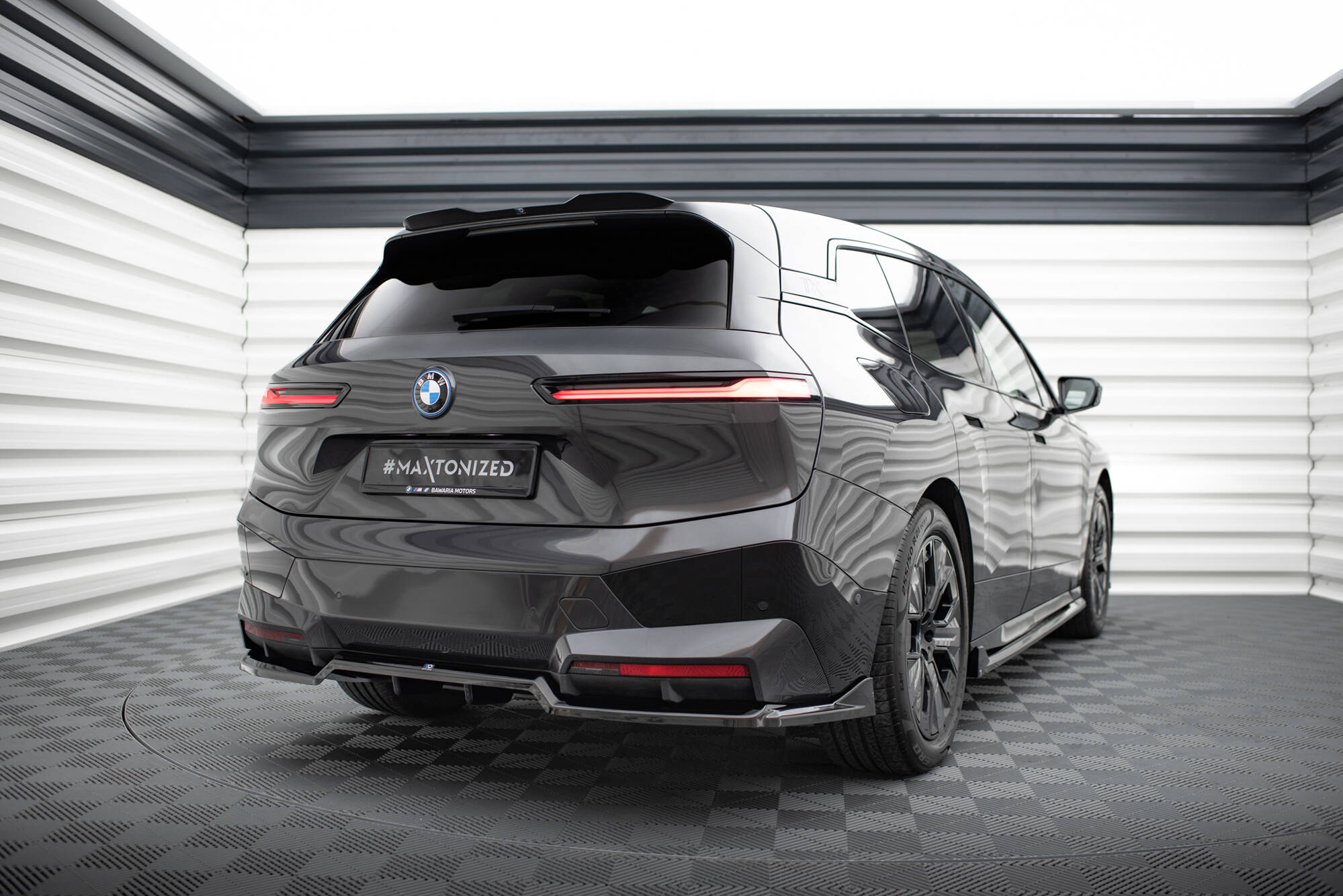 Spoilerilippa BMW iX M-Pack i20 / I20 Facelift, Maxton-3