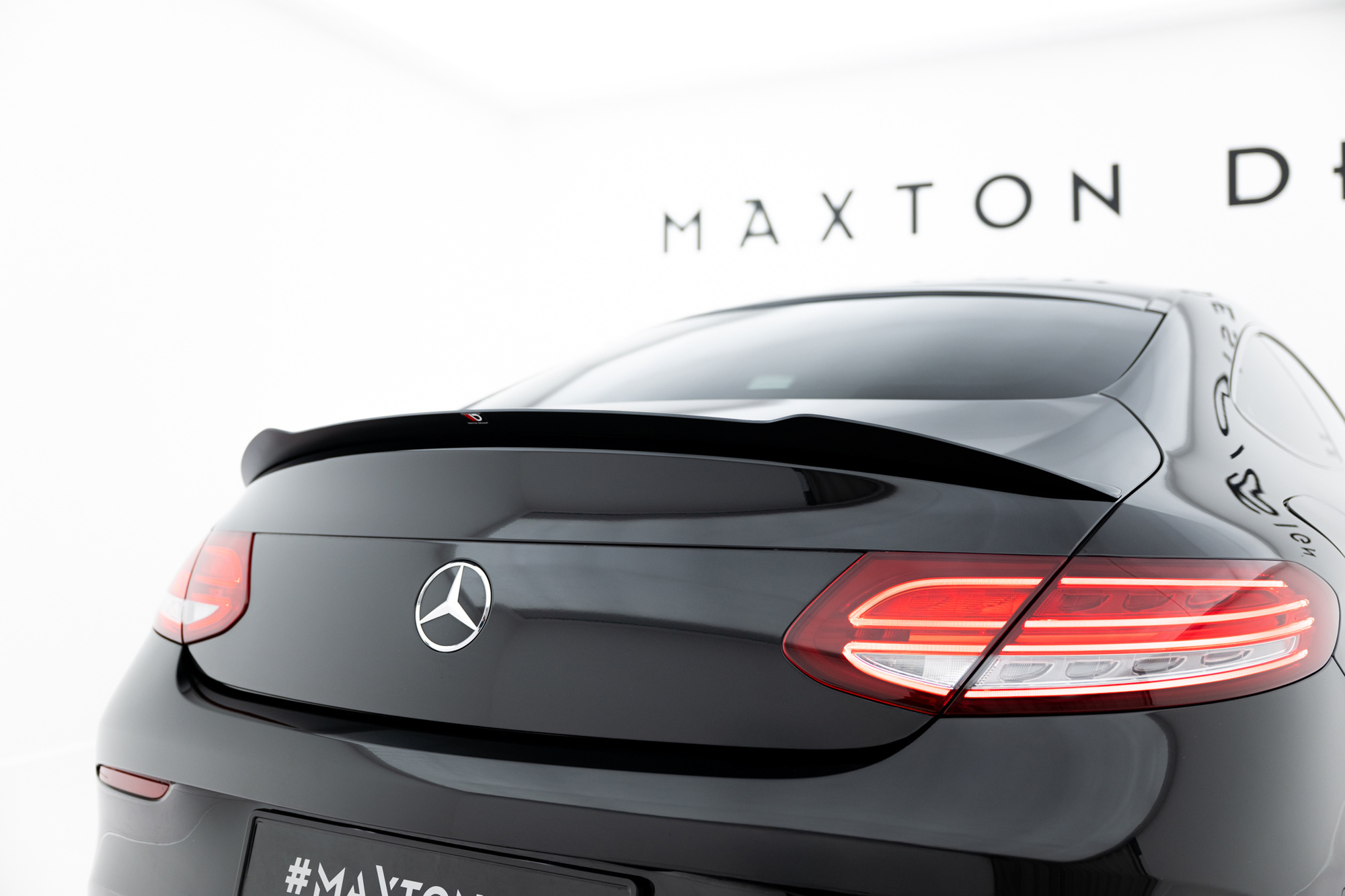 Spoilerilippa Mercedes- Benz C Coupe AMG-Line C205, Maxton