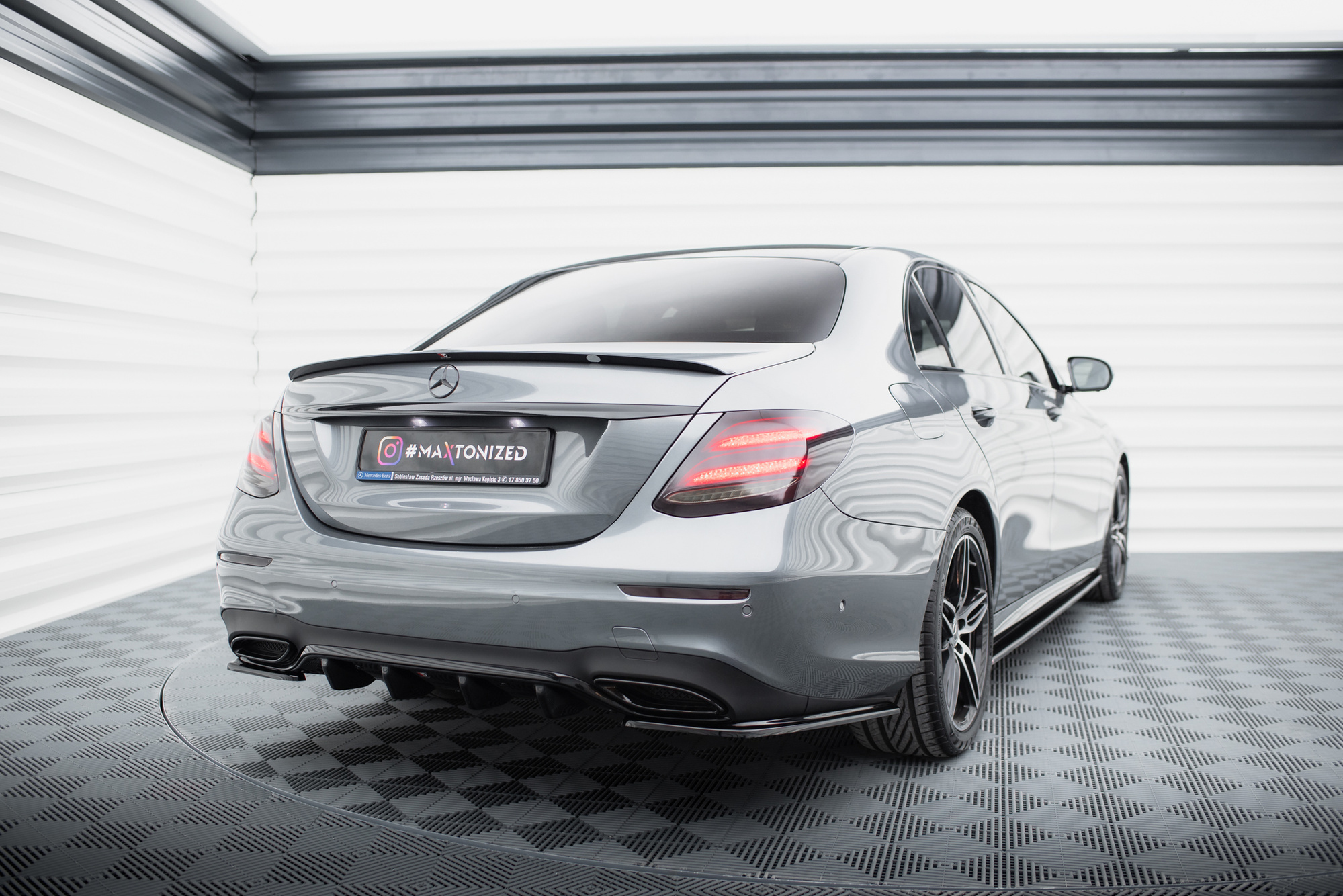 Spoilerilippa Mercedes-Benz E Sedan W213 AMG-Line, Maxton-2