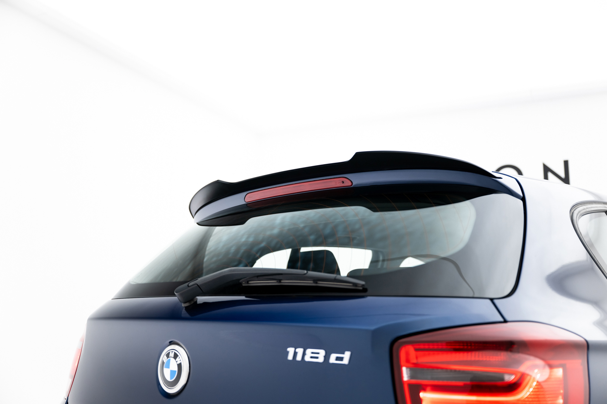 Spoilerilippa (V2) BMW 1 M-Pack / M140i / Standard F20, Maxton-2