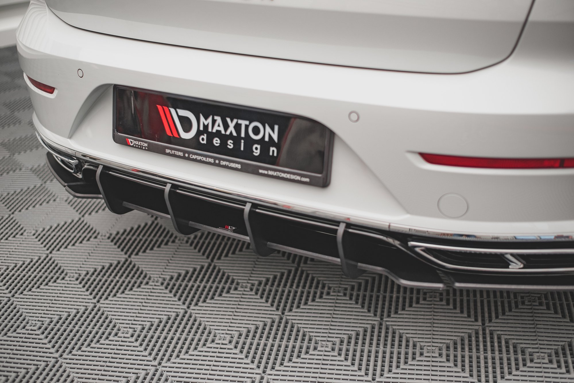 S-Pro Takadiffuusori Volkswagen Arteon R-Line Facelift, Maxton