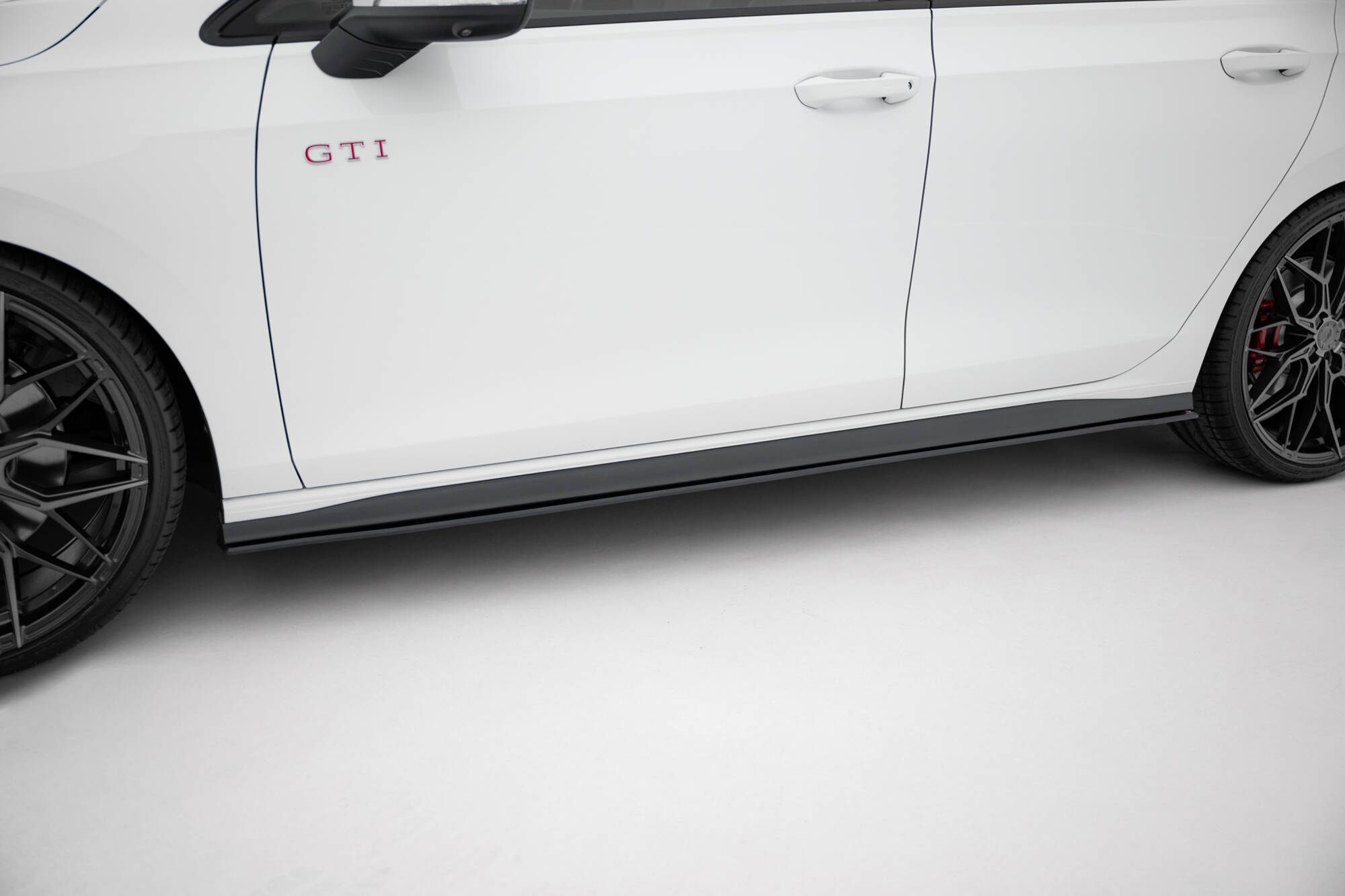 S-Pro Sivuhelmat Volkswagen Golf GTI / GTE / GTI Clubsport / R-Line Mk8, Maxton