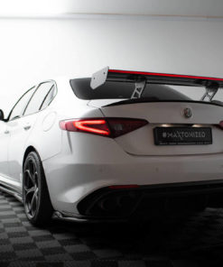 Hiilikuituspoileri (+LED) Alfa Romeo Giulia Quadrifoglio, Maxton-3