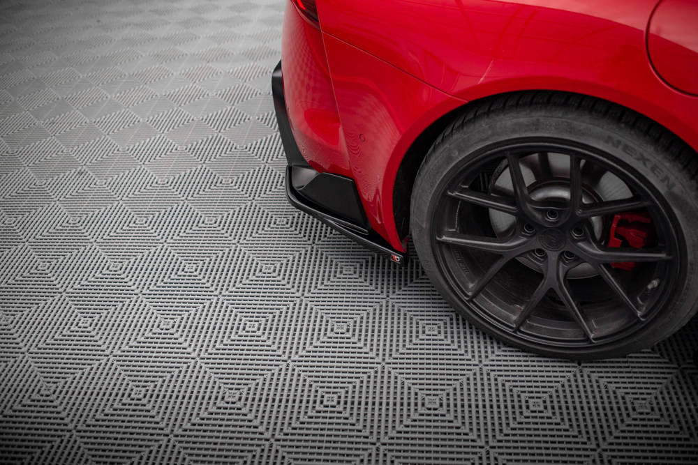 Toyota Supra GR Mk5 kulmasplitterit taakse V.3, Maxton-3