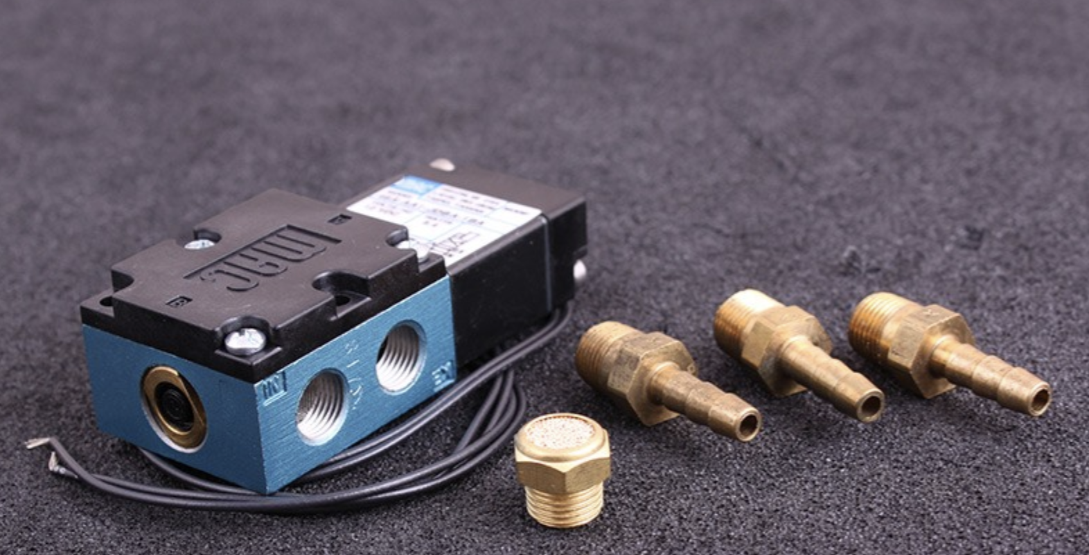 MaxxEcu MAC 3-tieventtiili ahtopaineen säätöön